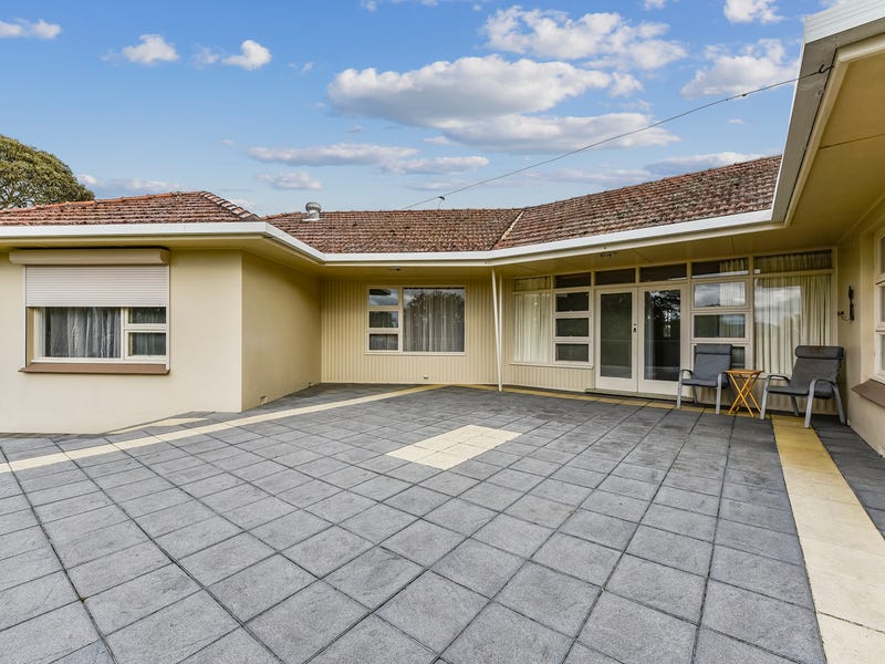 1 Emily Street, Millicent, SA 5280 House for Sale