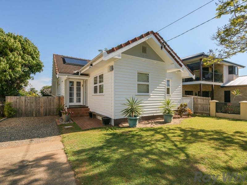 41 Arthur Street, Woody Point, QLD 4019