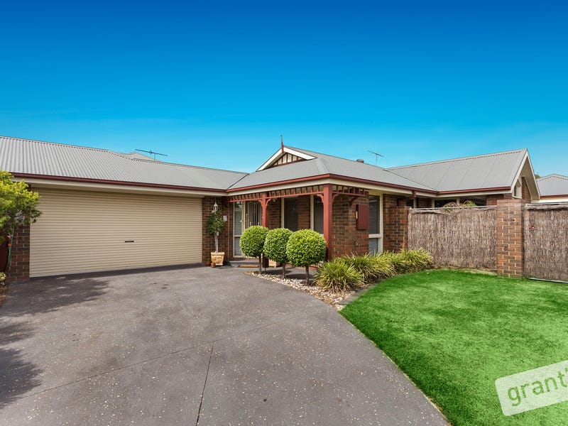 3 St Johns Wood Terrace, Berwick, VIC 3806