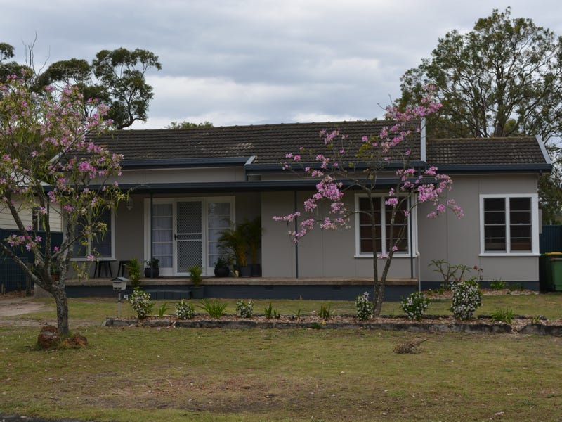 42 Mcevoy Avenue, Umina Beach, NSW 2257