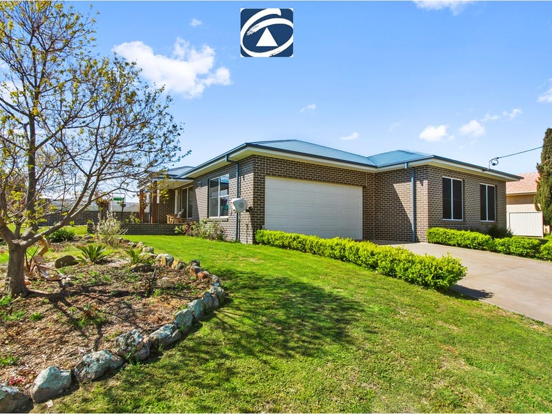 21 GARDEN STREET, Kootingal, NSW 2352 Property Details