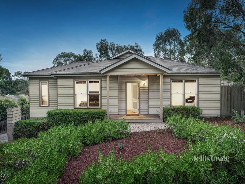 1/33 Silver Street, Eltham, Vic 3095 Property Details