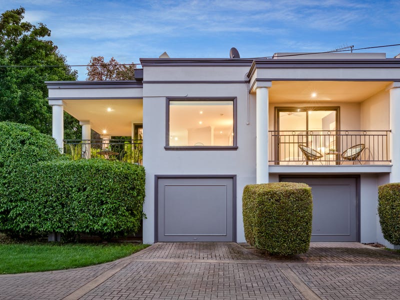 1/9 Peppermint Parade, Lake Hume Village, NSW 3691