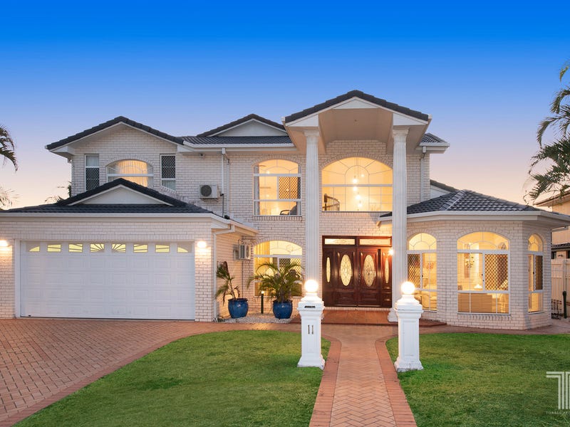 11 Windsor Place, Carindale, Qld 4152