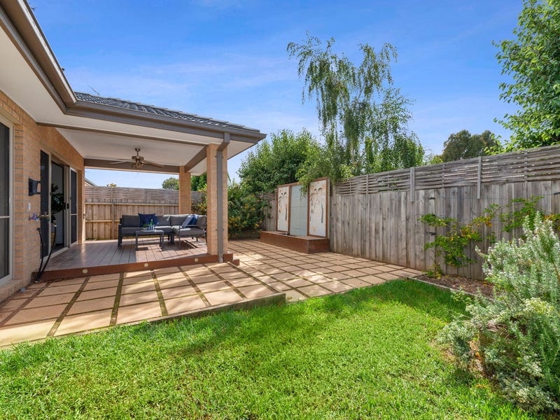 14 Carter Road, Armstrong Creek, VIC 3217