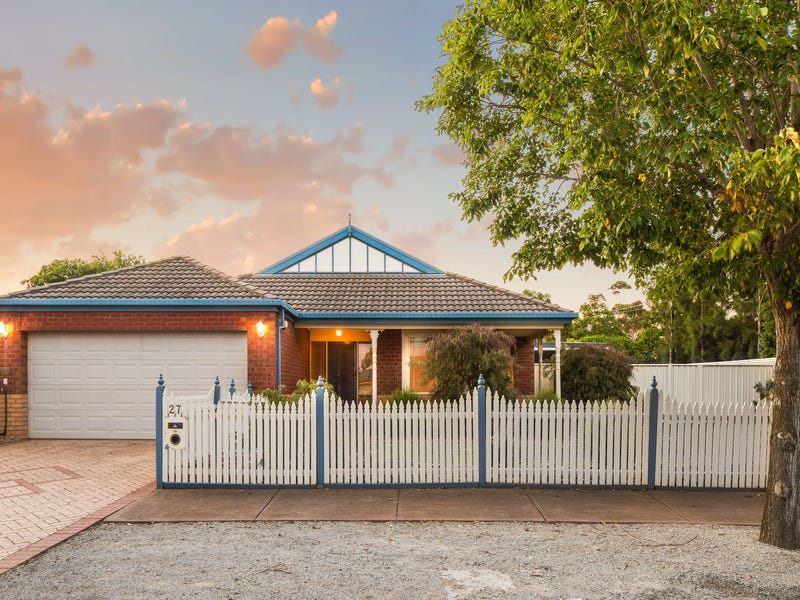 27 Hydefield Drive, Wyndham Vale, VIC 3024