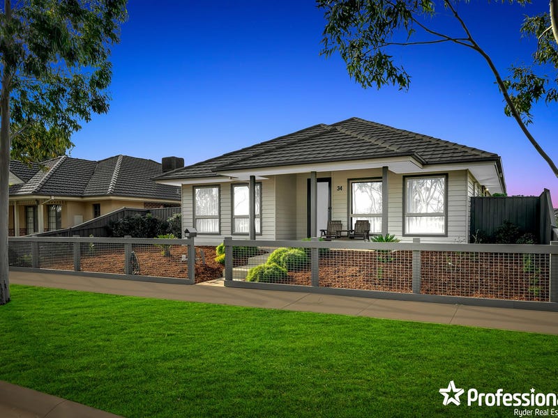 34 St Arnaud Road, Eynesbury, VIC 3338