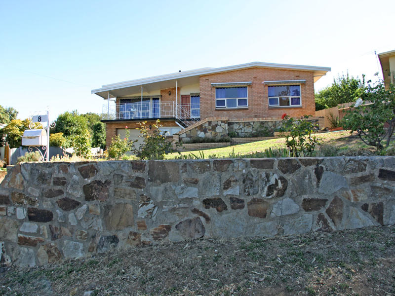 8 Glenwood Drive, Bellevue Heights, SA 5050