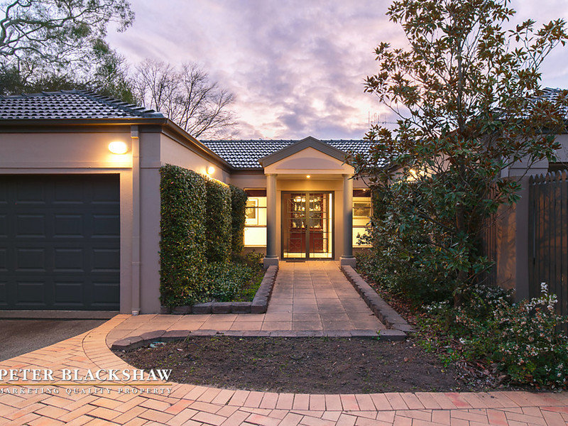52A Captain Cook Cres, Griffith, ACT 2603
