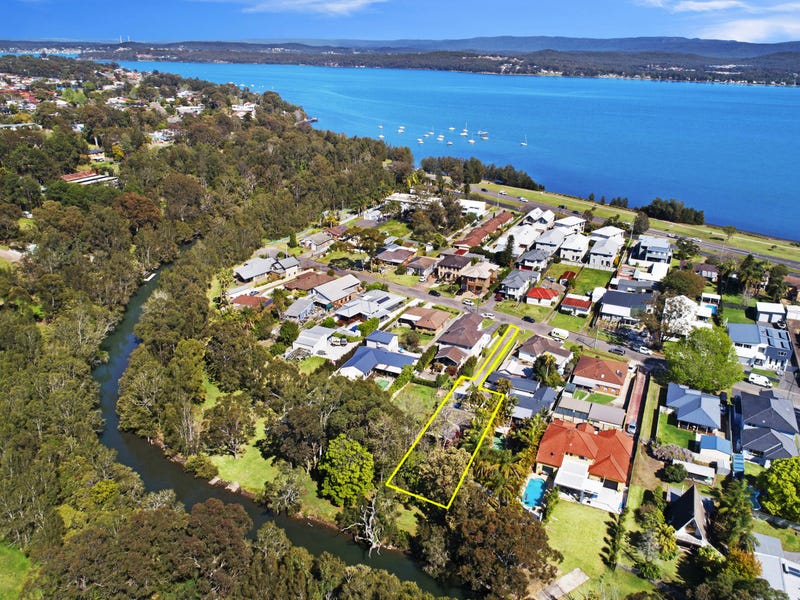 38 Jones Ave Warners Bay NSW 2282 House for Sale