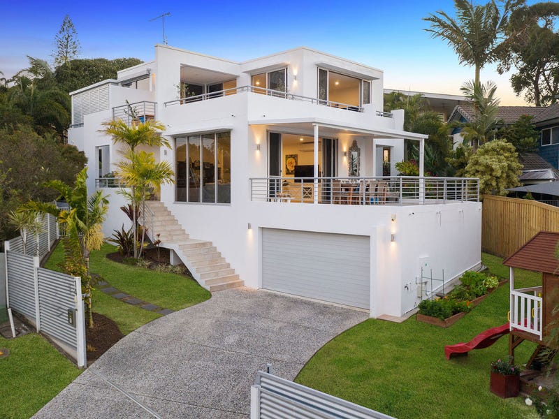 Houses for Sale in Alexandra Headland, QLD 4572