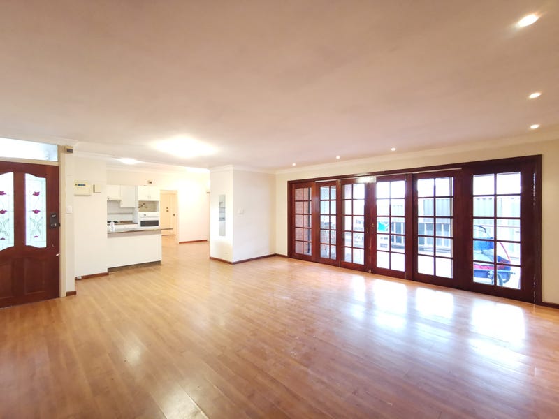 30 Queensbury Road, Penshurst, NSW 2222