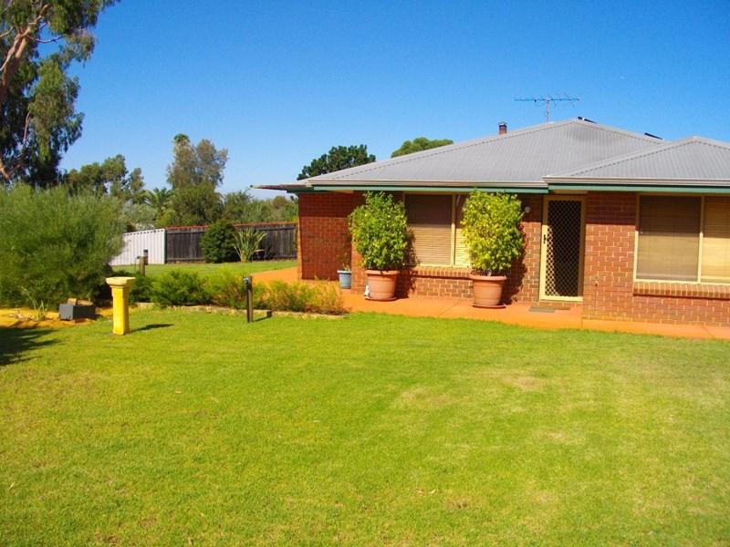 34 Robinson Street, Gingin, WA 6503