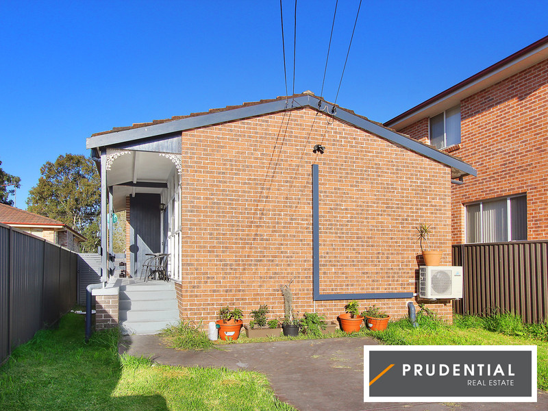 2a Bradshaw Avenue, Moorebank, NSW 2170 Property Details