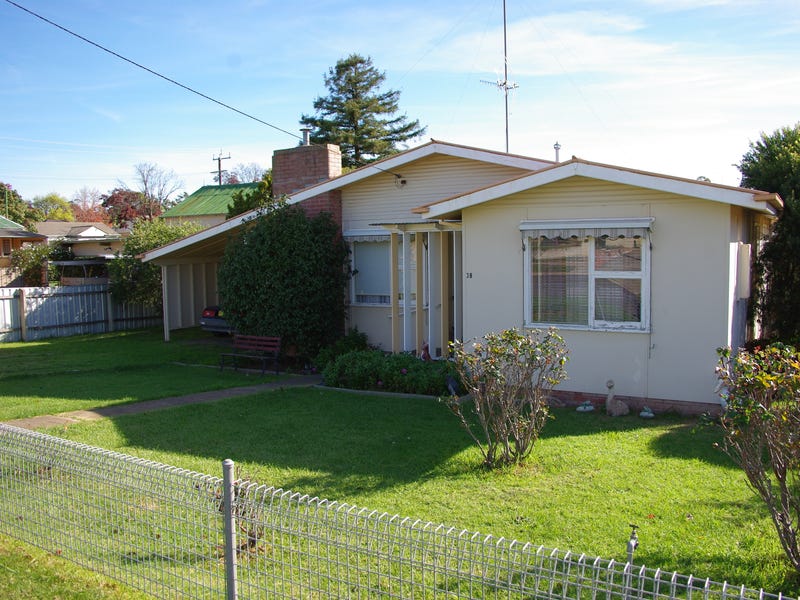38 Albert Street, Goulburn, NSW 2580