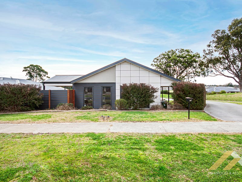 Real Estate & Property for Sale in Eagle Point, VIC 3878 (+2 locations