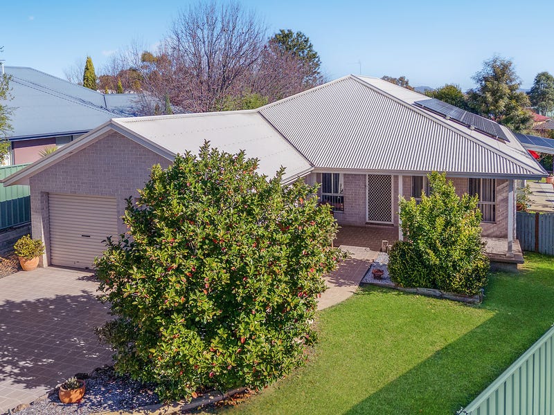 4 Thomas Place, Gulgong, NSW 2852 House for Sale