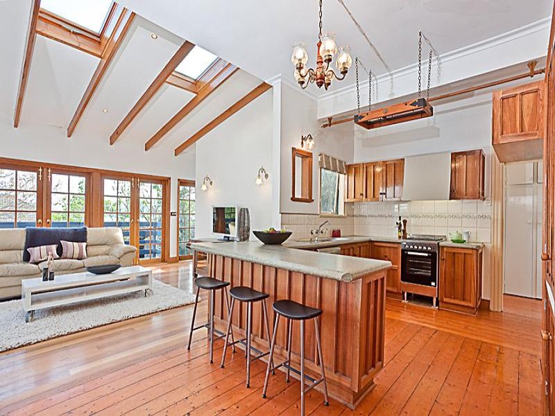 7 Buckland Avenue, Newtown, Vic 3220 Property Details