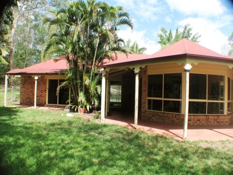 203 Pinjarra Road, Pinjarra Hills, QLD 4069