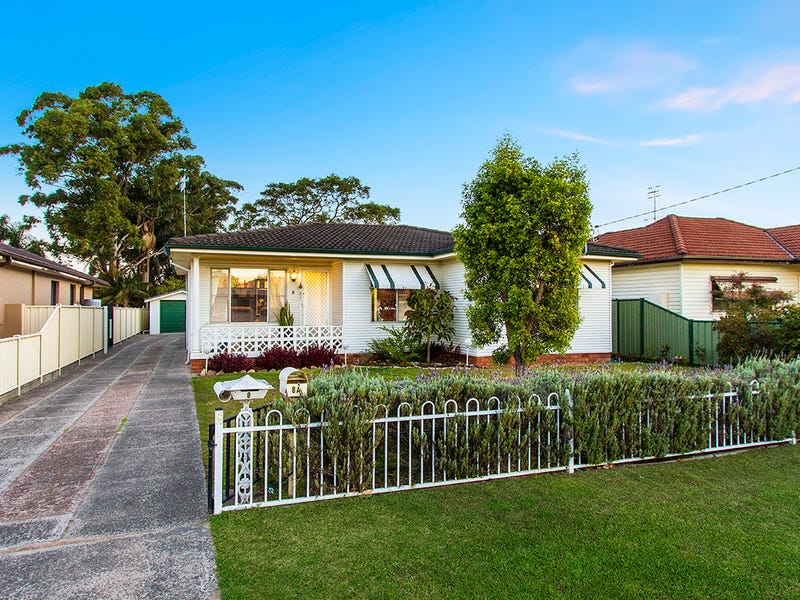 8 Donald Avenue, Umina Beach, NSW 2257