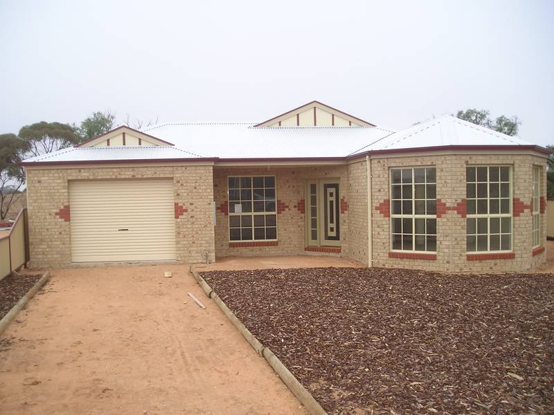 33 Nihill Street, Ouyen, VIC 3490