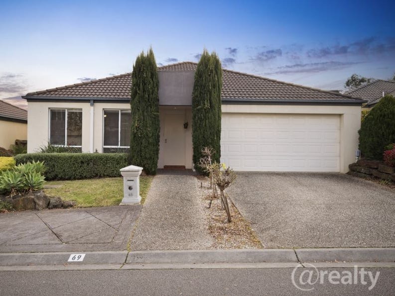 69 Sovereign Manors Crescent, Rowville, Vic 3178 Property Details
