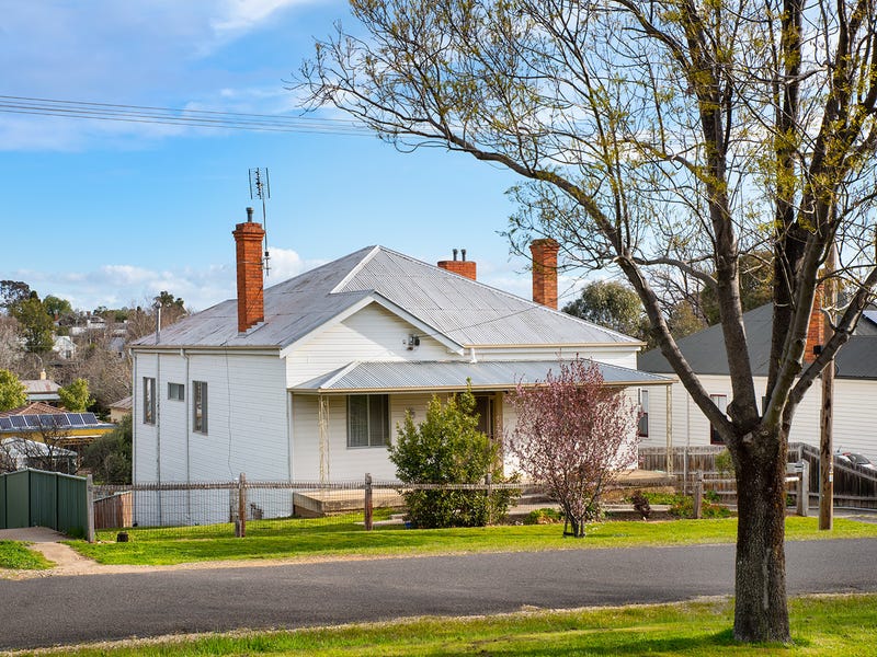 40 Bull Street, Castlemaine, Vic 3450 House for Sale