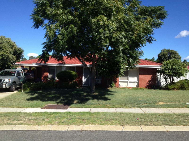 15 The Avenue, Alexander Heights, WA 6064