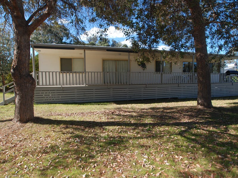 332 National Park Road, Loch Sport, VIC 3851
