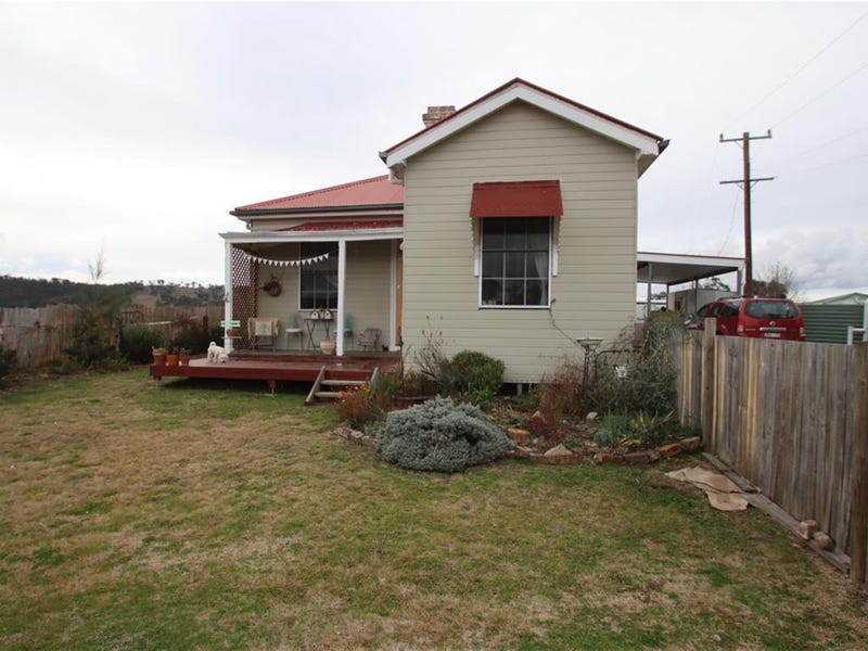 99 AM White Drive, Tenterfield, NSW 2372 House for Sale realestate