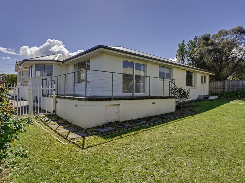 11 Yolla Street, Rose Bay, TAS 7015