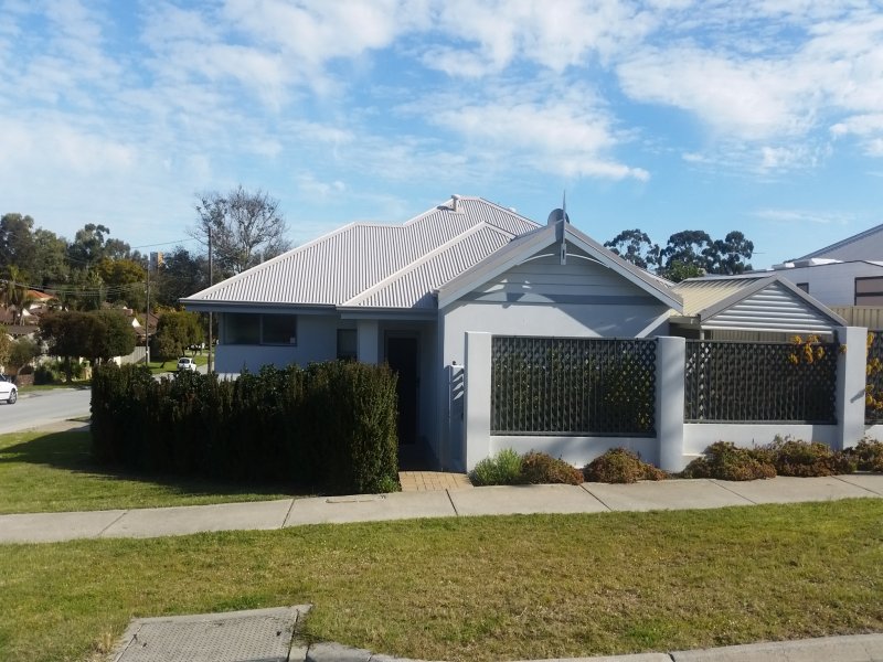 18 Victoria Street, Redcliffe, WA 6104 Property Details