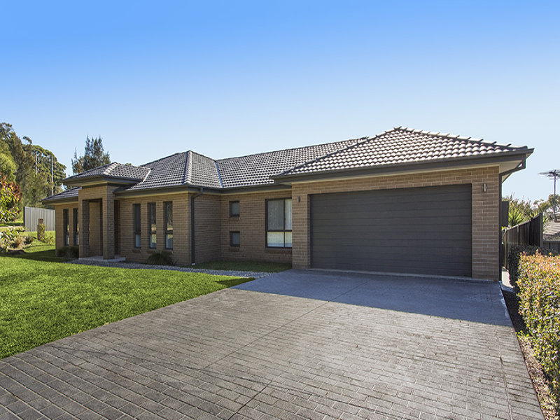 32 Handley Street, Helensburgh, NSW 2508