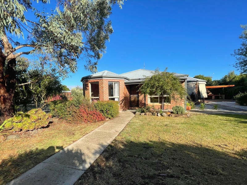 16 Balmaha Avenue, Bannockburn, VIC 3331