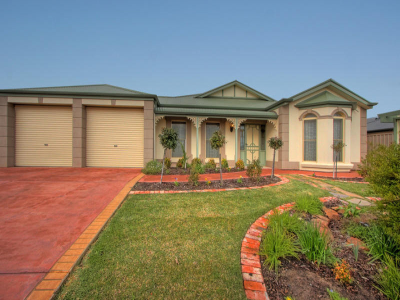 18 Wallace Drive, Craigmore, SA 5114