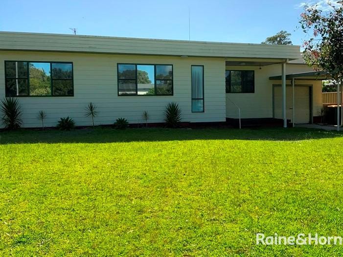 16 Kent Gardens, Soldiers Point, NSW 2317