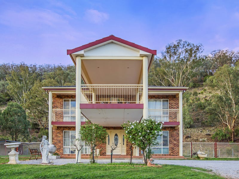 64 Valley Drive, East Tamworth, NSW 2340