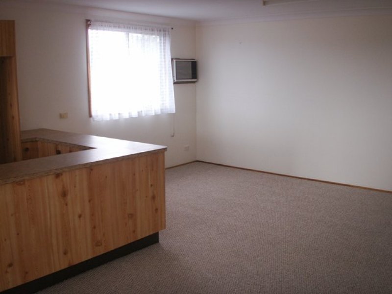 90 Mcintosh Road, Narraweena, NSW 2099