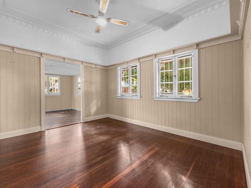 216 Chatsworth Road, Coorparoo, Qld 4151 Property Details