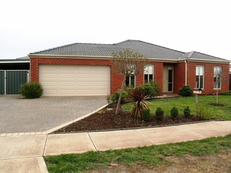 15 Brookfield Avenue, Brookfield, VIC 3338