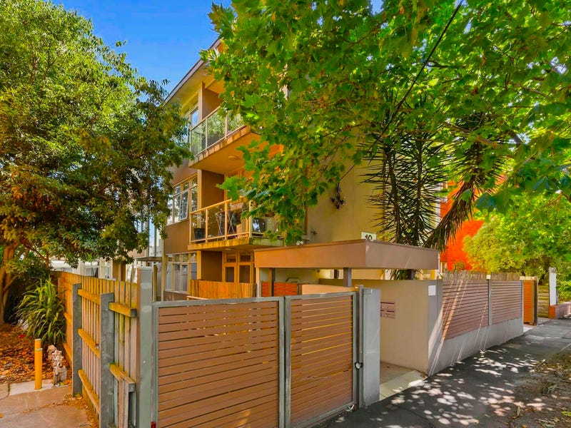 9/10 Austin Avenue, Elwood, Vic 3184