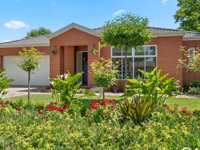 13 Burns Avenue, Euroa, Vic 3666 Property Details