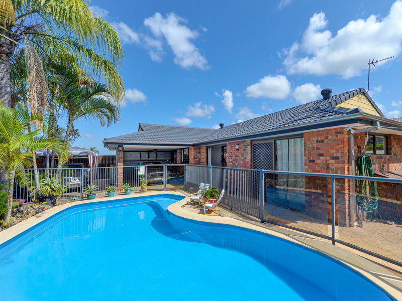 27 Mcleod Street, Highland Park, Qld 4211