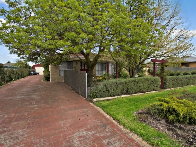 19 Lumsden Street, Kilmore, VIC 3764