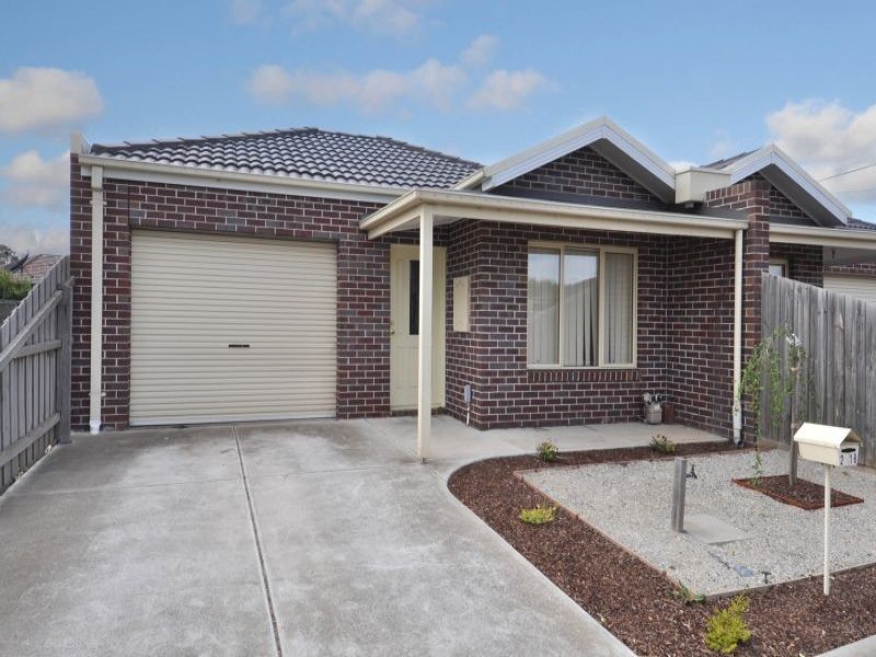 2/18 Chatsworth Avenue, Ardeer, VIC 3022