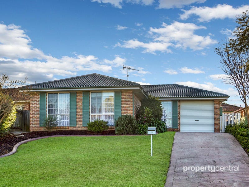 13 Brady Place Glenmore Park Nsw 2745