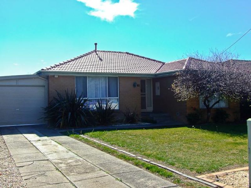 10 Rochester Drive, Thomastown, VIC 3074