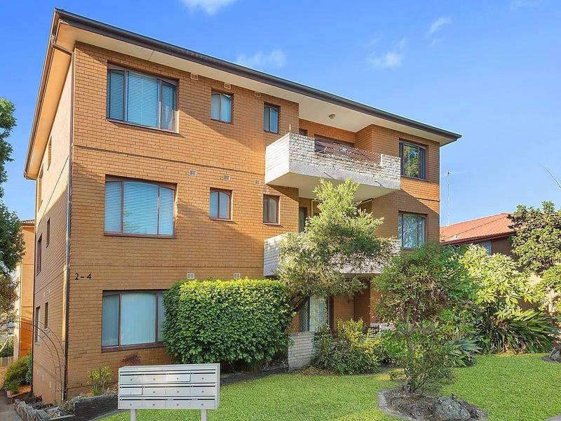 3/2 Hampton Court Road, Carlton, NSW 2218