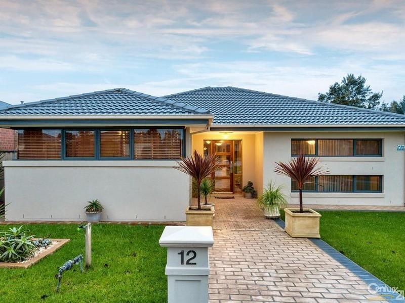 12 Brookland Greens Blvd, Cranbourne, Vic 3977 Property Details