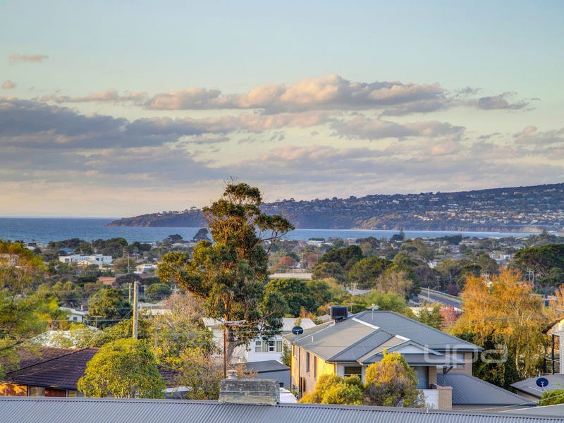8 Panoramic Avenue, Dromana, VIC 3936
